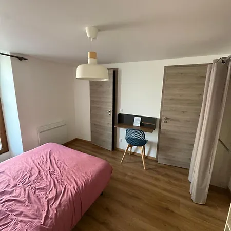 Avec Wc Et Sdb Prives Dans Grande Maison A Cote Du Campus Artem - Thermal Et Parc Des Expos