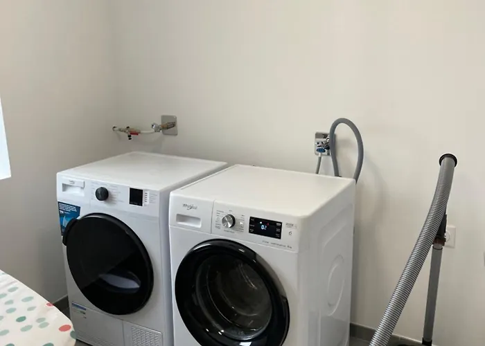 民宿 Avec Wc Et Sdb Prives Dans Grande Maison A Cote Du Campus Artem - Thermal Et Parc Des Expos 旺德夫尔莱南锡